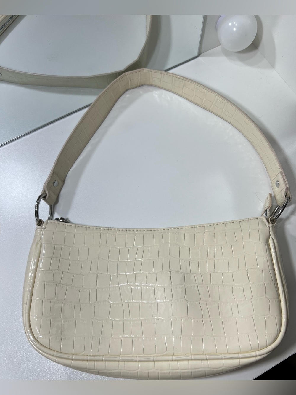 H&M Cream Croc-Embossed Shoulder Bag - Minimal Chic